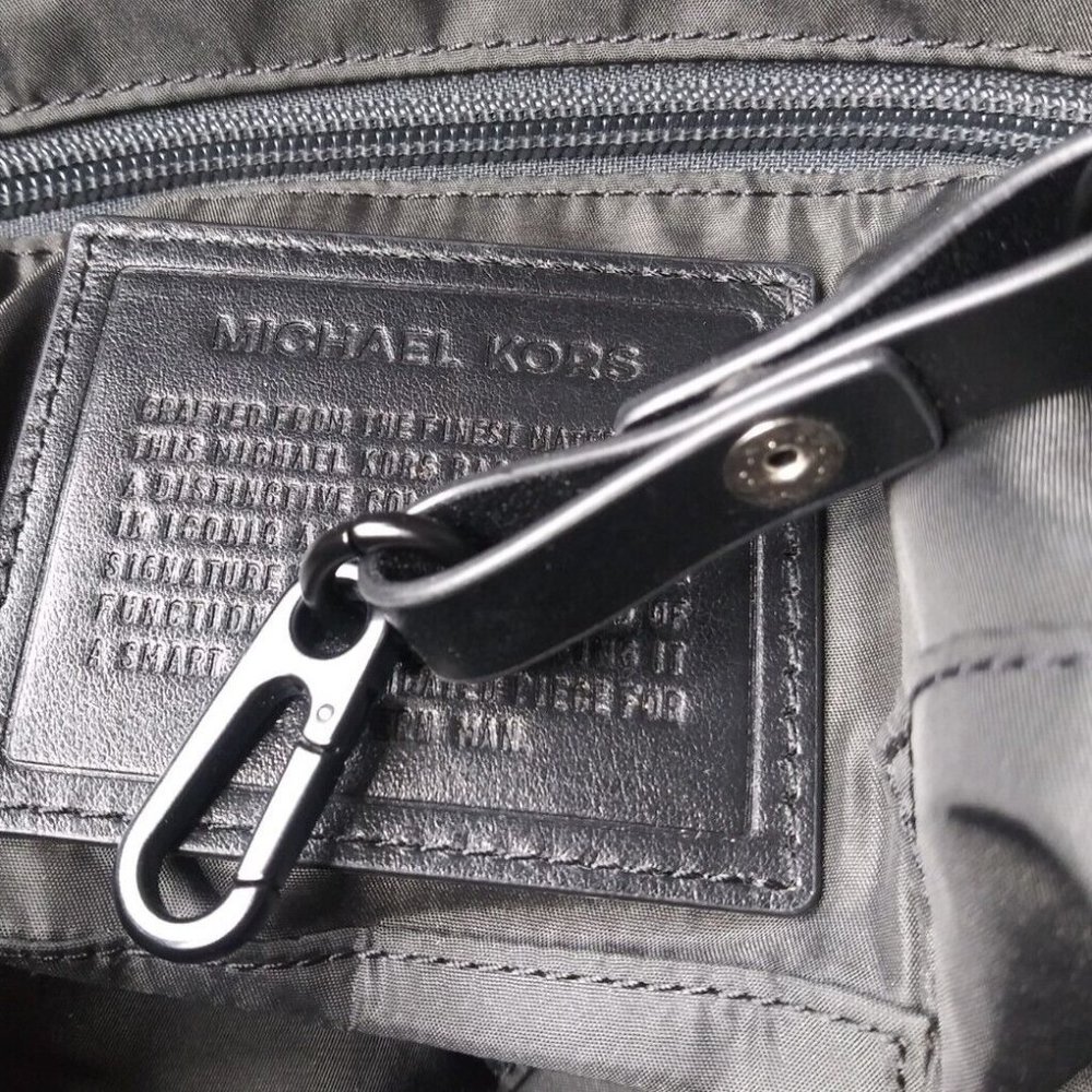 Michael Kors Parker Messenger Bag Black Shoulder Bag - Picture 8 of 12